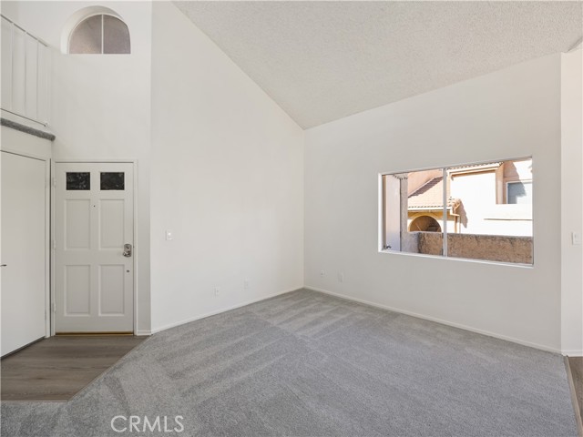 Detail Gallery Image 6 of 44 For 19810 Sandpiper Pl #22,  Newhall,  CA 91321 - 3 Beds | 2 Baths