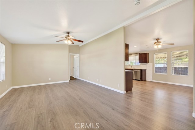 Detail Gallery Image 6 of 43 For 1067 Stevenson a & B,  Colton,  CA 92324 - 6 Beds | 4 Baths