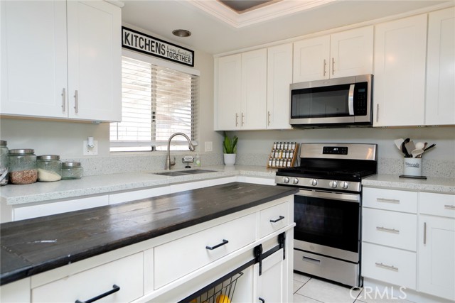 Detail Gallery Image 13 of 33 For 9835 Sycamore Ave, Fontana,  CA 92335 - 3 Beds | 2 Baths