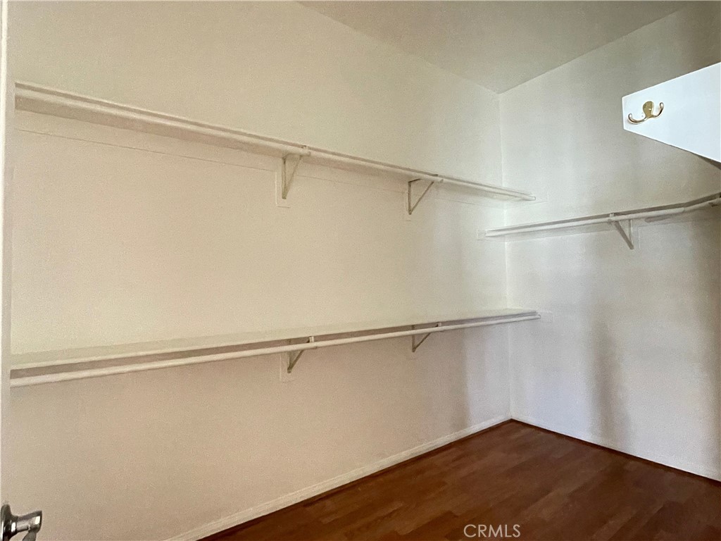 https://media.crmls.org/medias/ab629810-99d9-4672-b155-679201f9c58f.jpg?preset=X-Large