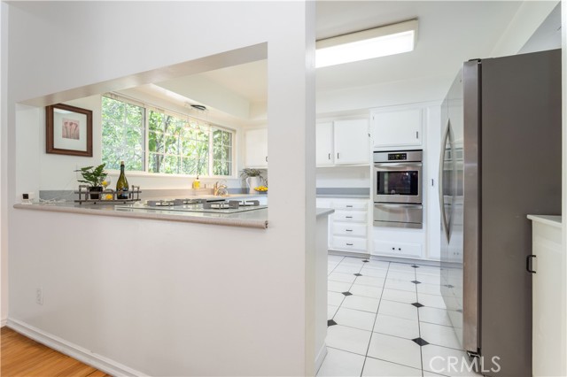 Detail Gallery Image 15 of 35 For 18157 Donmetz St, Porter Ranch,  CA 91326 - 3 Beds | 2 Baths