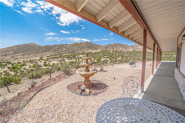 5329 Hubbard Road, Acton CA: https://media.crmls.org/medias/ab631fa2-c053-47a5-8568-f4385e1c46d1.jpg