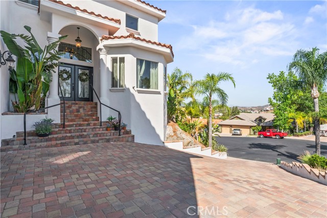 22941 Gold Rush Place, Canyon Lake CA: https://media.crmls.org/medias/ab632010-b16f-4e71-a326-5dcc6863c756.jpg