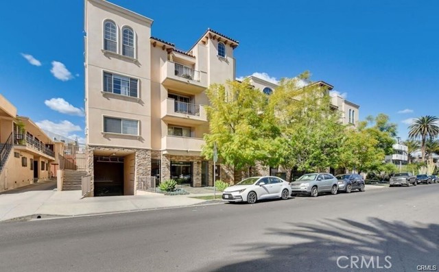 Detail Gallery Image 1 of 23 For 837 N Hudson Ave #305,  Los Angeles,  CA 90038 - 2 Beds | 2 Baths
