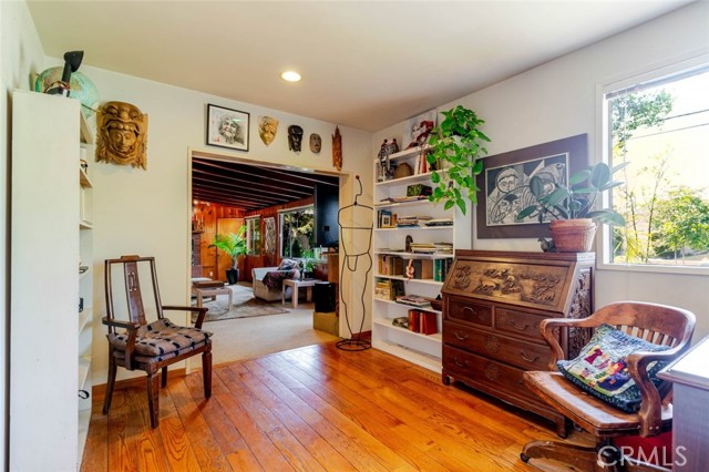 11594 Morrison Street, North Hollywood CA: https://media.crmls.org/medias/ab642c08-07ac-420a-a032-fb3496b39f9f.jpg