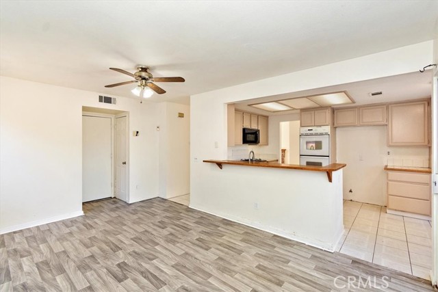 Detail Gallery Image 16 of 38 For 1520 W Norwood St, Rialto,  CA 92377 - 3 Beds | 2/1 Baths