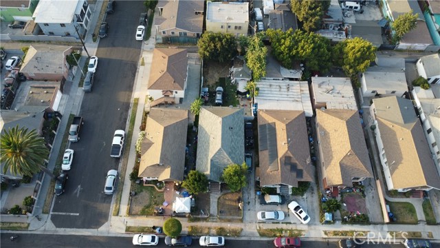 405 E 43rd Place, Los Angeles CA: https://media.crmls.org/medias/ab650b9a-082e-4756-b81c-776c17ccfd09.jpg