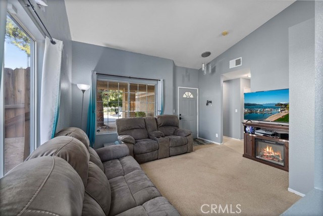 Detail Gallery Image 5 of 35 For 43527 Grange St, Lancaster,  CA 93535 - 4 Beds | 2 Baths
