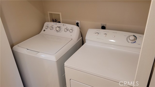 9 Camino Del Oro, Rancho Santa Margarita CA: https://media.crmls.org/medias/ab659a72-ba45-4ed2-9c67-1f6d58509d2e.jpg
