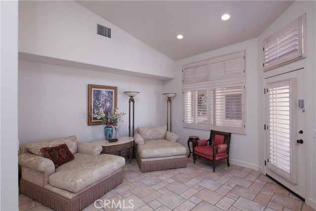 17470 Vanderhill Circle, Perris CA: https://media.crmls.org/medias/ab65a9a2-3dcf-4983-b921-8b3d9be33713.jpg