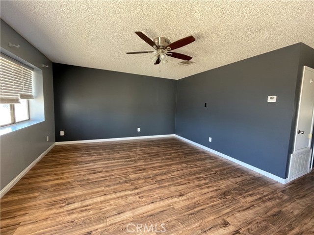 Detail Gallery Image 5 of 41 For 6836 Eucalyptus Ave, Twentynine Palms,  CA 92277 - 3 Beds | 2 Baths