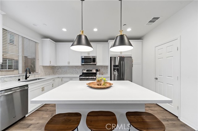 2867 Apple Court, Pomona CA: https://media.crmls.org/medias/ab66c0d8-ffac-4d7a-984c-ce983ba96037.jpg