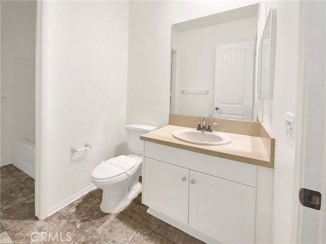 Detail Gallery Image 5 of 18 For 27682 White Marble Ct, Menifee,  CA 92585 - 4 Beds | 2 Baths