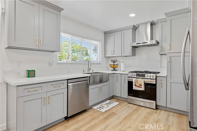 Detail Gallery Image 9 of 28 For 6002 Calvin Cir, Huntington Beach,  CA 92647 - 3 Beds | 2 Baths