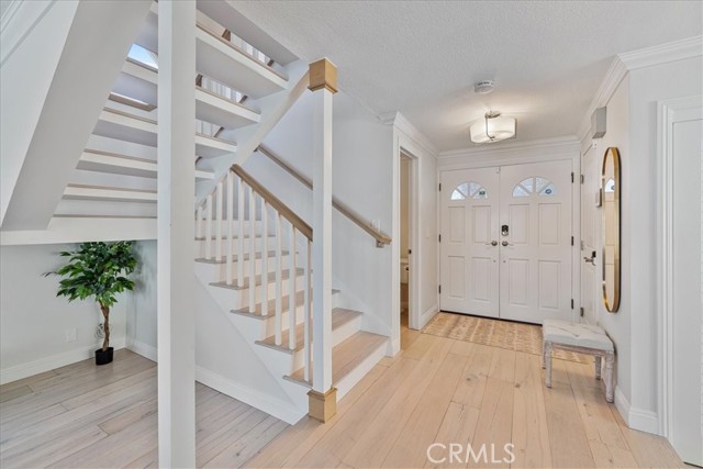 Detail Gallery Image 11 of 41 For 19705 Teresa Ct, Cerritos,  CA 90703 - 6 Beds | 3/1 Baths