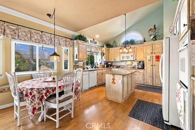 4 Bed Home for Sale in Saugus, California