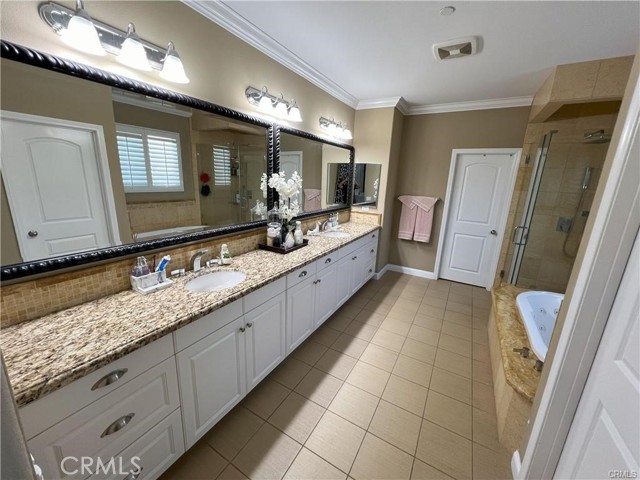 4866 Stoneglen Avenue, Fontana CA: https://media.crmls.org/medias/ab69649a-cc29-4995-9e6f-870a8fe121b1.jpg