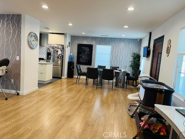 Detail Gallery Image 7 of 24 For 18719 Martha, Tarzana,  CA 91356 - 3 Beds | 2 Baths