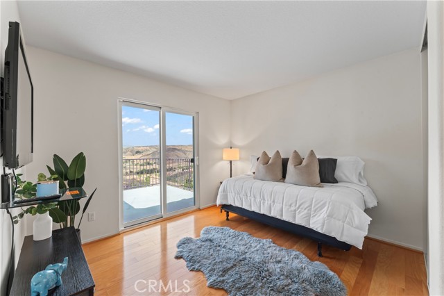 22939 Raintree Lane, Saugus CA: https://media.crmls.org/medias/ab6a556c-0654-488f-ac44-129eeb6e0f6c.jpg