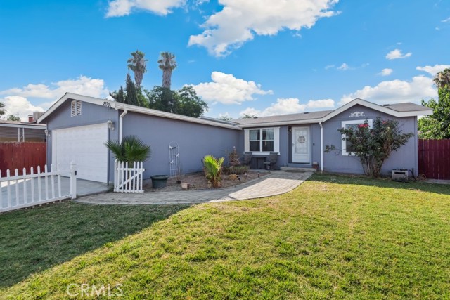 Detail Gallery Image 2 of 17 For 22702 Porter Street, Nuevo,  CA 92567 - 3 Beds | 2 Baths