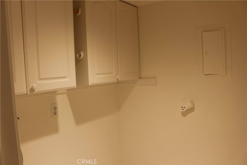 https://media.crmls.org/medias/ab6b1f77-aaab-4410-b1b4-f475b8221e6b.jpg?preset=X-Large