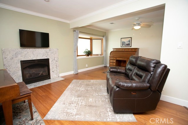 1019 W Milton Drive, Glendora CA: https://media.crmls.org/medias/ab6b2506-c72f-4df7-ab9e-39def712eb43.jpg