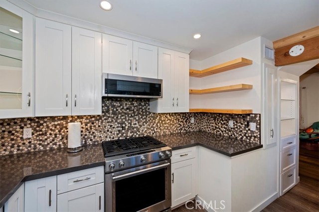 23463 The Blind Trail, Crestline, CA 92325