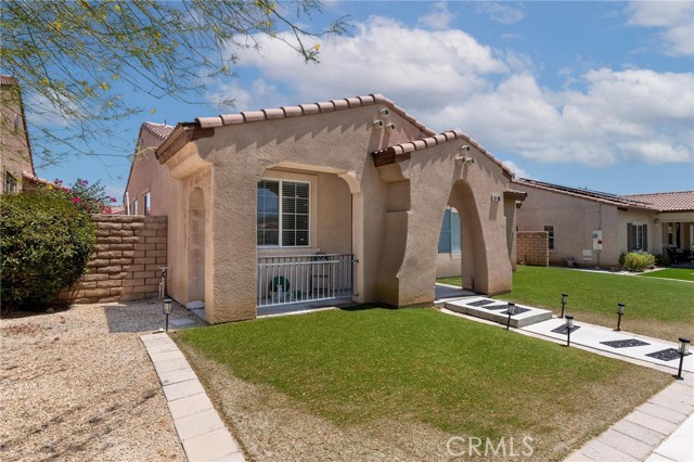 67760 Rio Vista Drive, Cathedral City CA: https://media.crmls.org/medias/ab6c92cc-79ae-4ce2-8333-2b8634d7ea57.jpg
