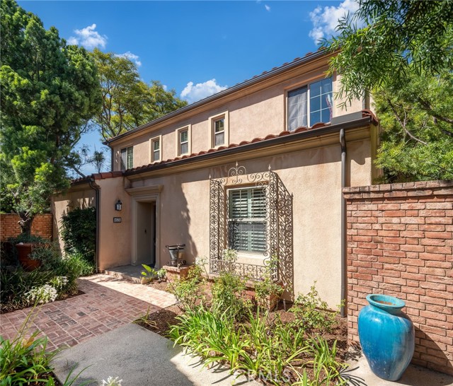 63 Splendor, Irvine CA: https://media.crmls.org/medias/ab6cb508-1e72-457b-96ac-0a987c67ae0d.jpg