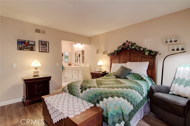8646 Butte Circle, Huntington Beach CA: https://media.crmls.org/medias/ab6db227-4a40-4bd9-930c-d7d64200400b.jpg