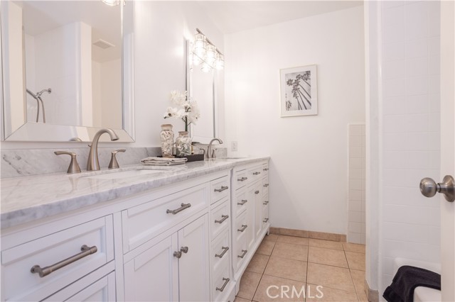 Detail Gallery Image 23 of 43 For 11357 Yolanda Ave, Porter Ranch,  CA 91326 - 5 Beds | 3 Baths