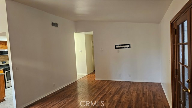 Detail Gallery Image 7 of 24 For 19668 Crystal Springs Ct, Newhall,  CA 91321 - 3 Beds | 2 Baths