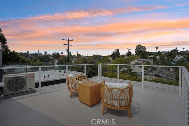 Image 64 of 66 For 647 Navy Street