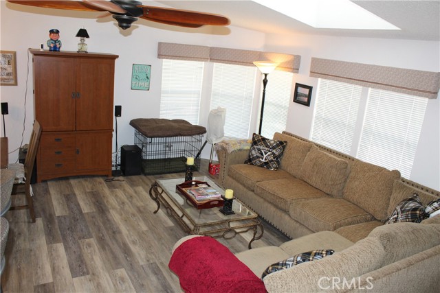 220 Colorado River Drive, Blythe CA: https://media.crmls.org/medias/ab6e9da0-95e3-4833-a38b-7a688879b942.jpg