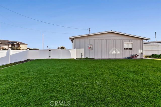 Image 27 of 57 For 3302 Beachcomber Dr.