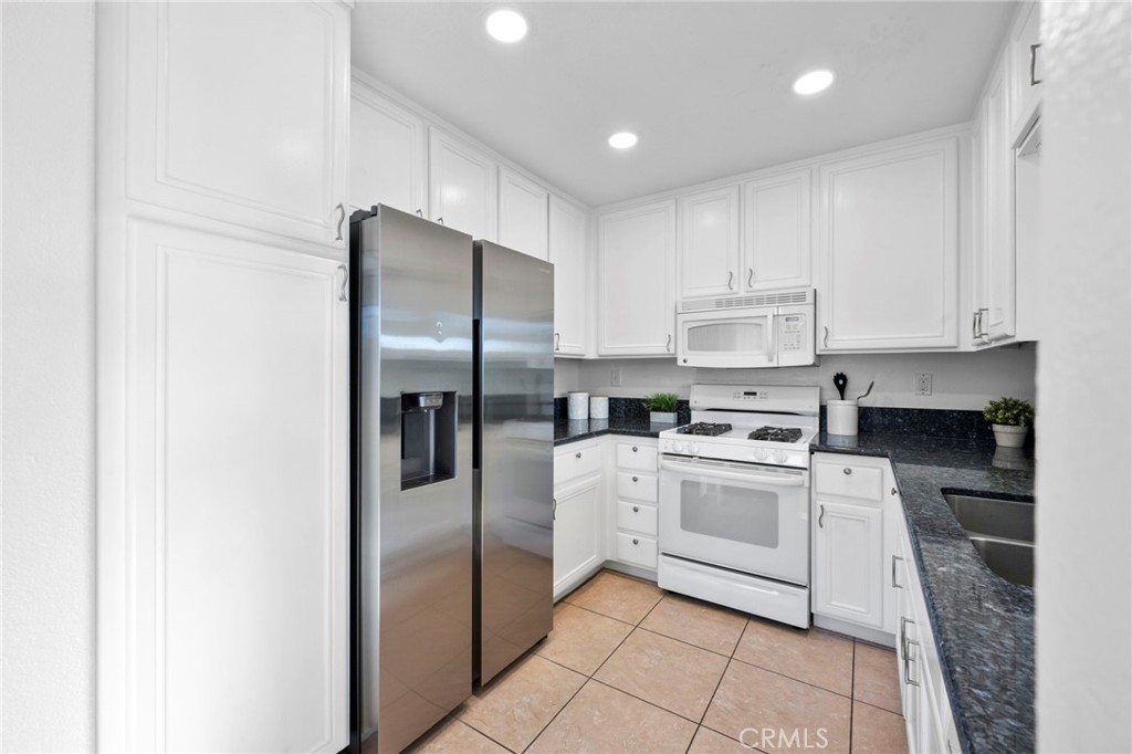 Ab6f2c7f 7f9a 46b1 9286 12ce393d65f2