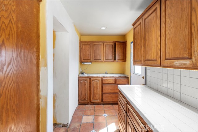 13303 Judah Avenue, Hawthorne CA: https://media.crmls.org/medias/ab6f85a1-0ca9-4950-b2e2-f6929ef25075.jpg