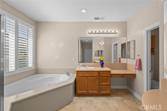 Detail Gallery Image 24 of 42 For 180 Salt Crk, Beaumont,  CA 92223 - 3 Beds | 2 Baths