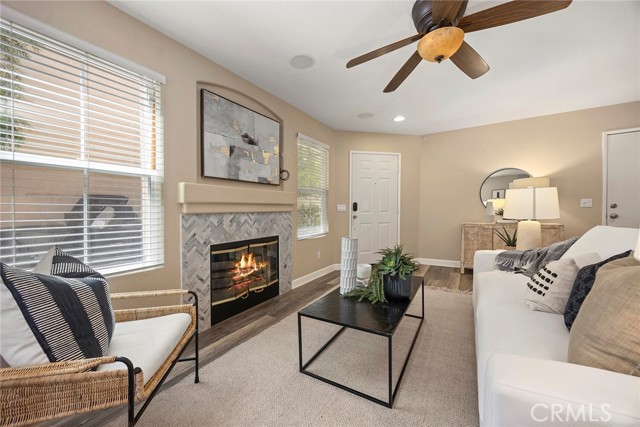 1534 Rowan Gln, Escondido CA: https://media.crmls.org/medias/ab705b4d-c540-4827-b95c-bf24a732984b.jpg