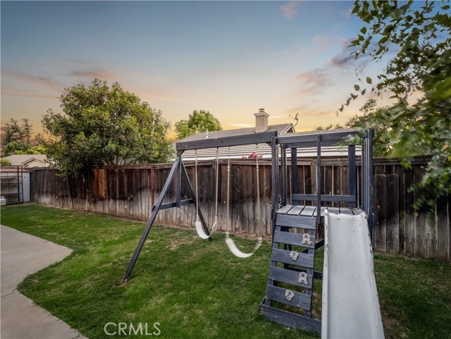 Detail Gallery Image 27 of 29 For 2725 Beverly Ave, Clovis,  CA 93611 - 3 Beds | 2 Baths