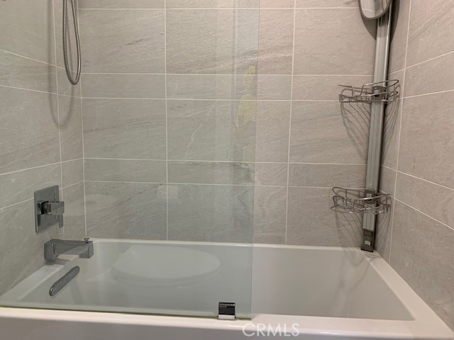 118 Streamwood, Irvine CA: https://media.crmls.org/medias/ab70858a-89fb-4de6-9449-78c64813cbf0.jpg