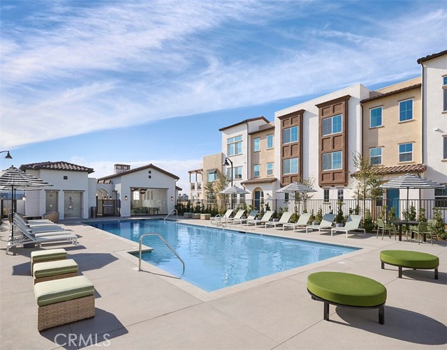 Detail Gallery Image 12 of 13 For 16222 Spicebush Ln, Chino,  CA 91708 - 2 Beds | 2 Baths