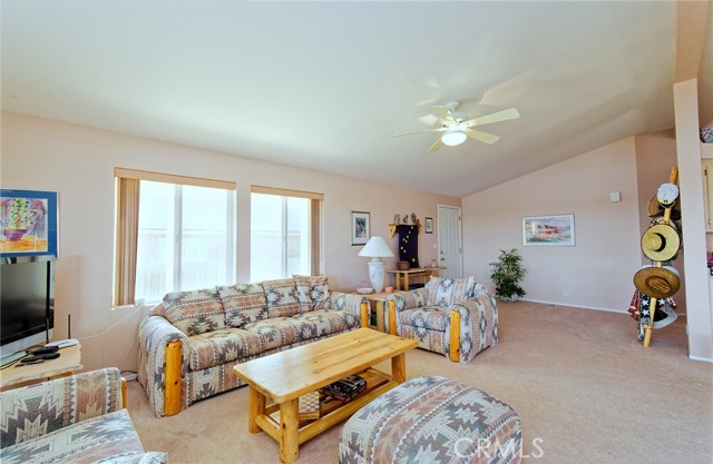 Detail Gallery Image 14 of 31 For 4831 Hidden Beaches Dr, Blythe,  CA 92225 - 3 Beds | 3 Baths