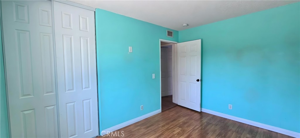 https://media.crmls.org/medias/ab71777d-3be0-4156-935d-791104f401d5.jpg?preset=X-Large