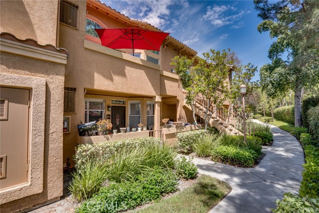 Detail Gallery Image 3 of 38 For 19431 Rue De Valore 35m,  Lake Forest,  CA 92610 - 2 Beds | 1 Baths