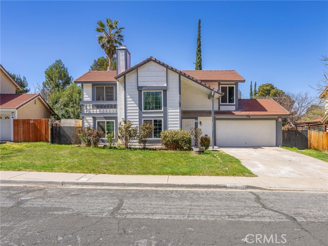 Detail Gallery Image 1 of 38 For 37707 Dixie Dr, Palmdale,  CA 93550 - 3 Beds | 2 Baths