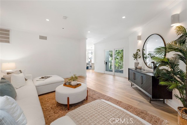9027 Wonderland Avenue, Los Angeles, CA, 90046 9027 Wonderland Avenue, Los Angeles, CA, 90046