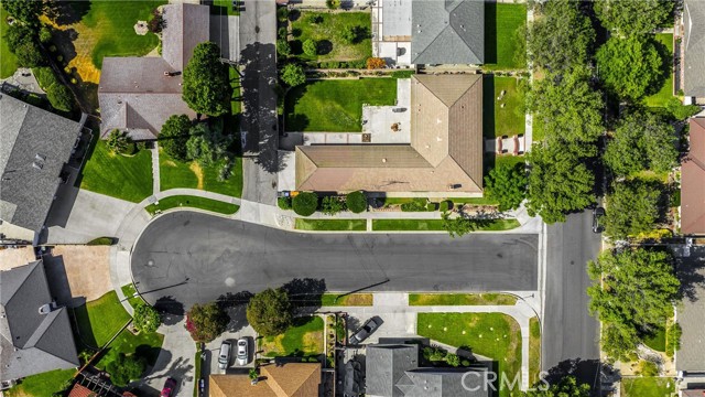 1753 N Albright Avenue, Upland CA: https://media.crmls.org/medias/ab73662b-601e-460b-b479-f66f69c2c0d0.jpg