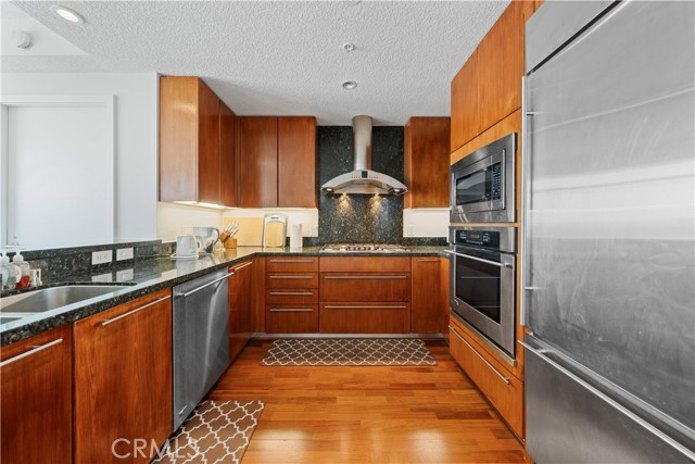 3131 Michelson Drive, Irvine CA: https://media.crmls.org/medias/ab738980-cd7c-4a12-ab97-1e856c464509.jpg