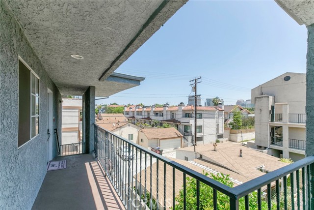 Detail Gallery Image 31 of 31 For 1148 San Rafael Ave #6,  Glendale,  CA 91202 - 1 Beds | 1 Baths